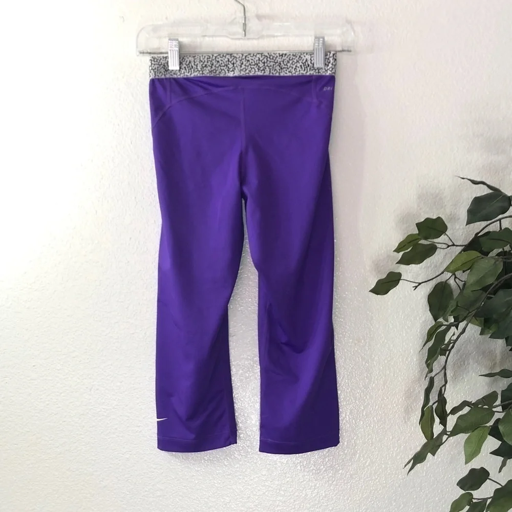 Nike Dri-Fit Purple Cropped Leggings